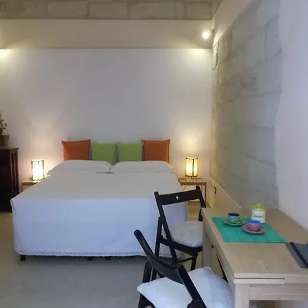White Stone Studio * Lecce