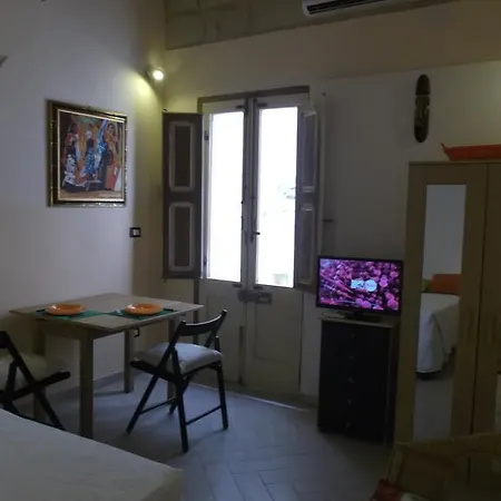 White Stone Studio * Lecce